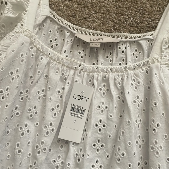 NWT - LOFT Top - Picture 3 of 6